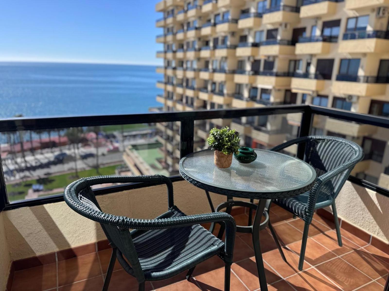 Aloha Playa Studio Sea Views Benalmadena Exterior photo